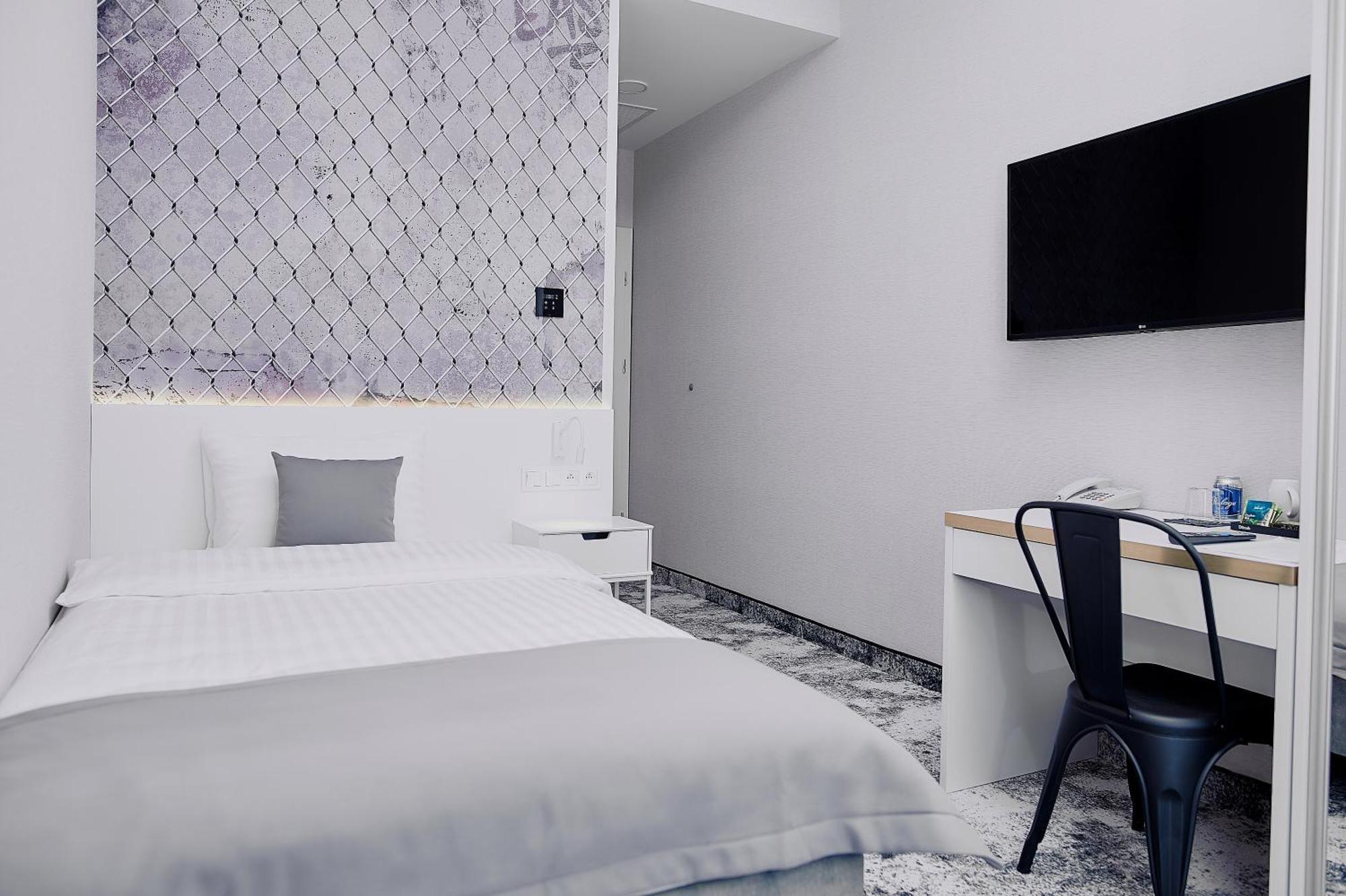 Tulip Inn Zyrardow Zewnętrze zdjęcie